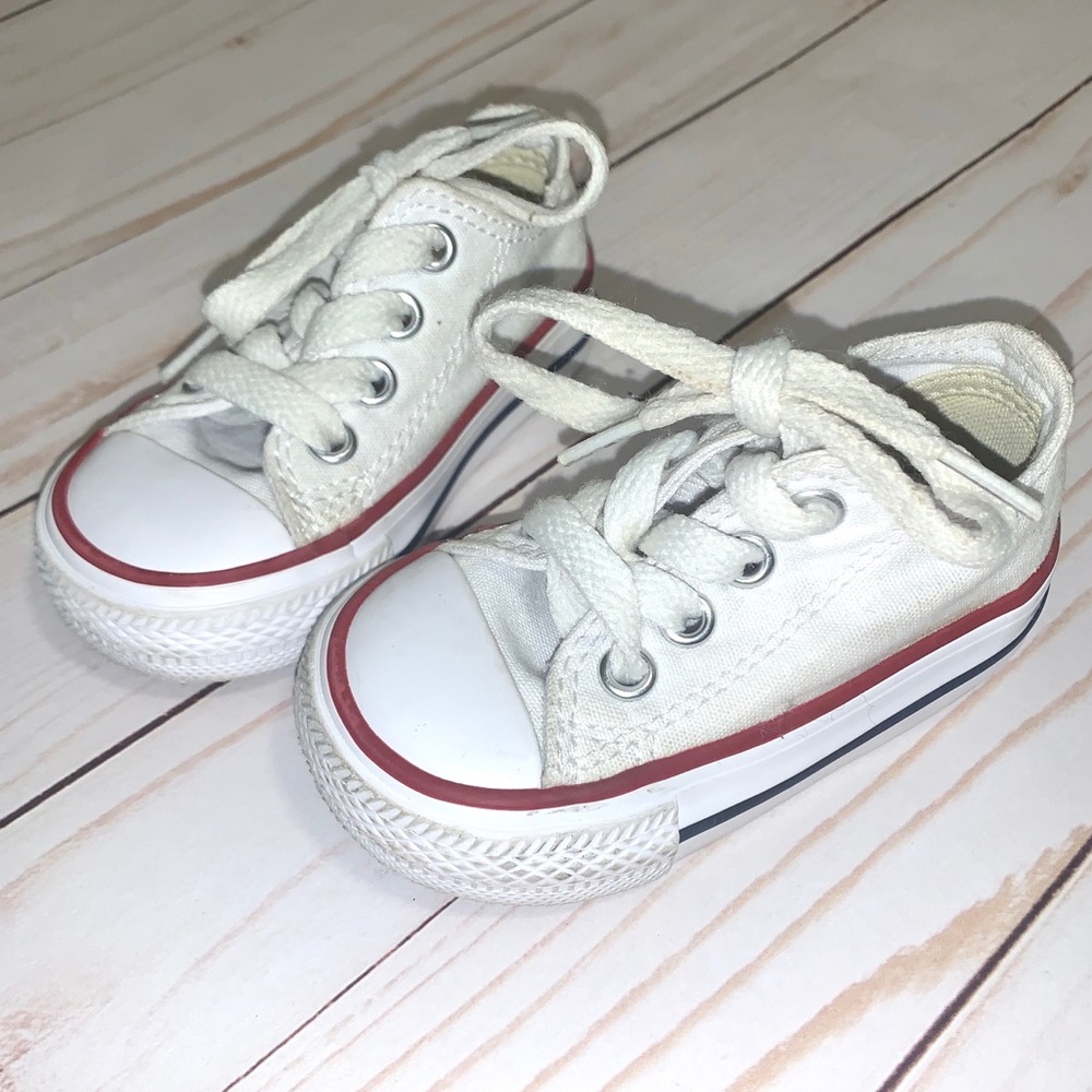 White Toddler Converses size 3c